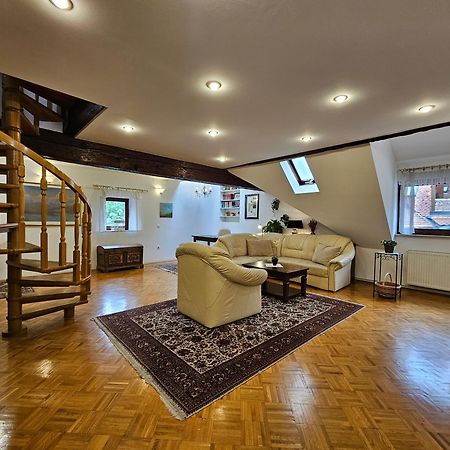 Apartment Nina With Private Terrace Tour As Ljubljana Bagian luar foto